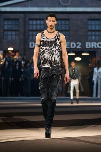 Look 56